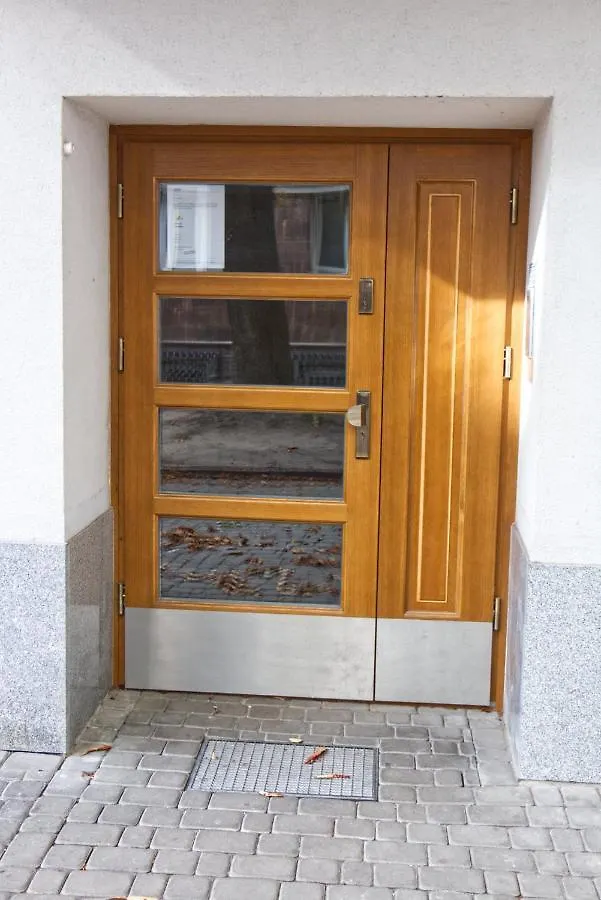 Poznanska Point Apartamento Varsóvia